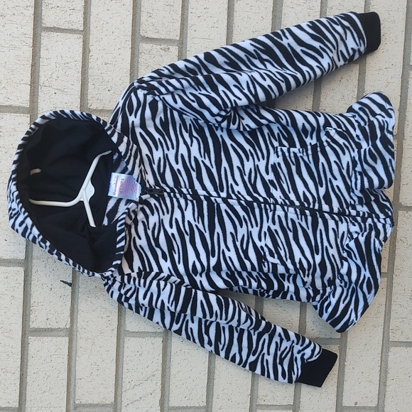 Black/white Jacket* - Picture 4 of 9